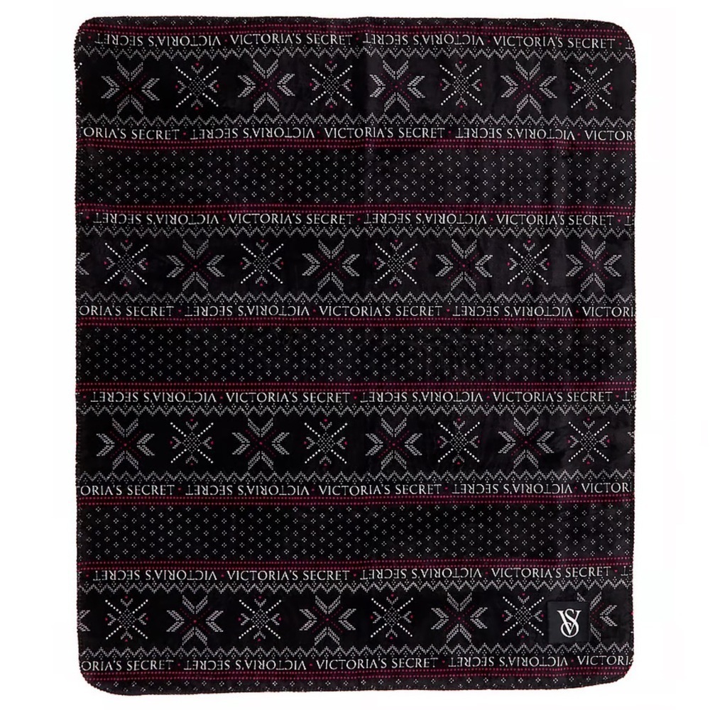 VICTORIA'S SECRET Plush Blanket